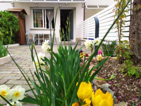 bolognaholidayhome APPARTAMENTO SIGNORINI giardino e posto auto